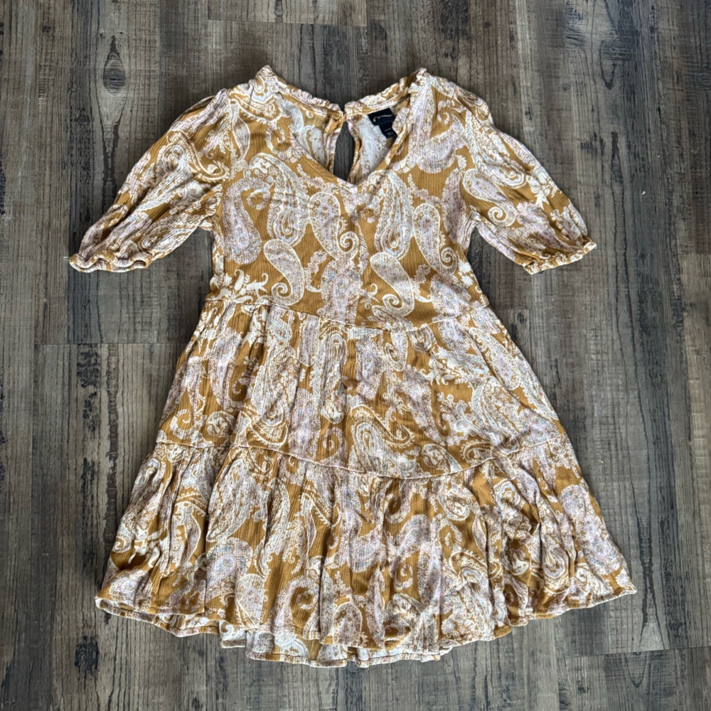 art class Mustard Yellow and White Paisley Tiered Dress